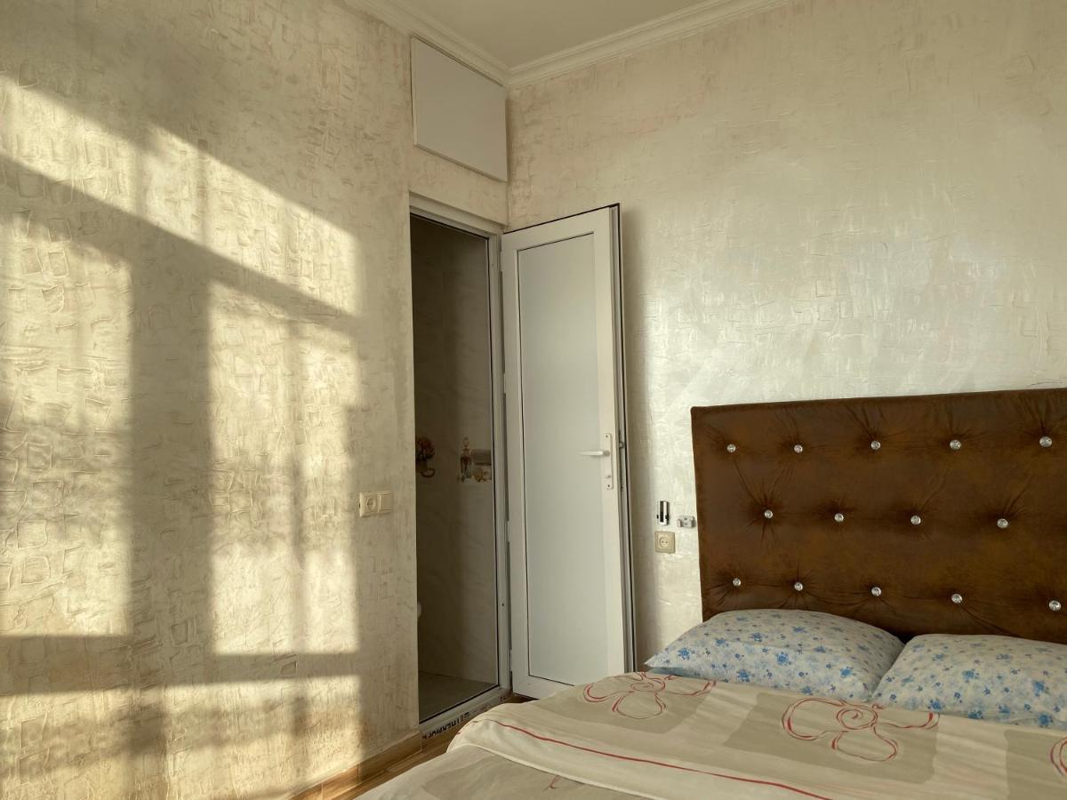 Merab House Batumi Exterior photo