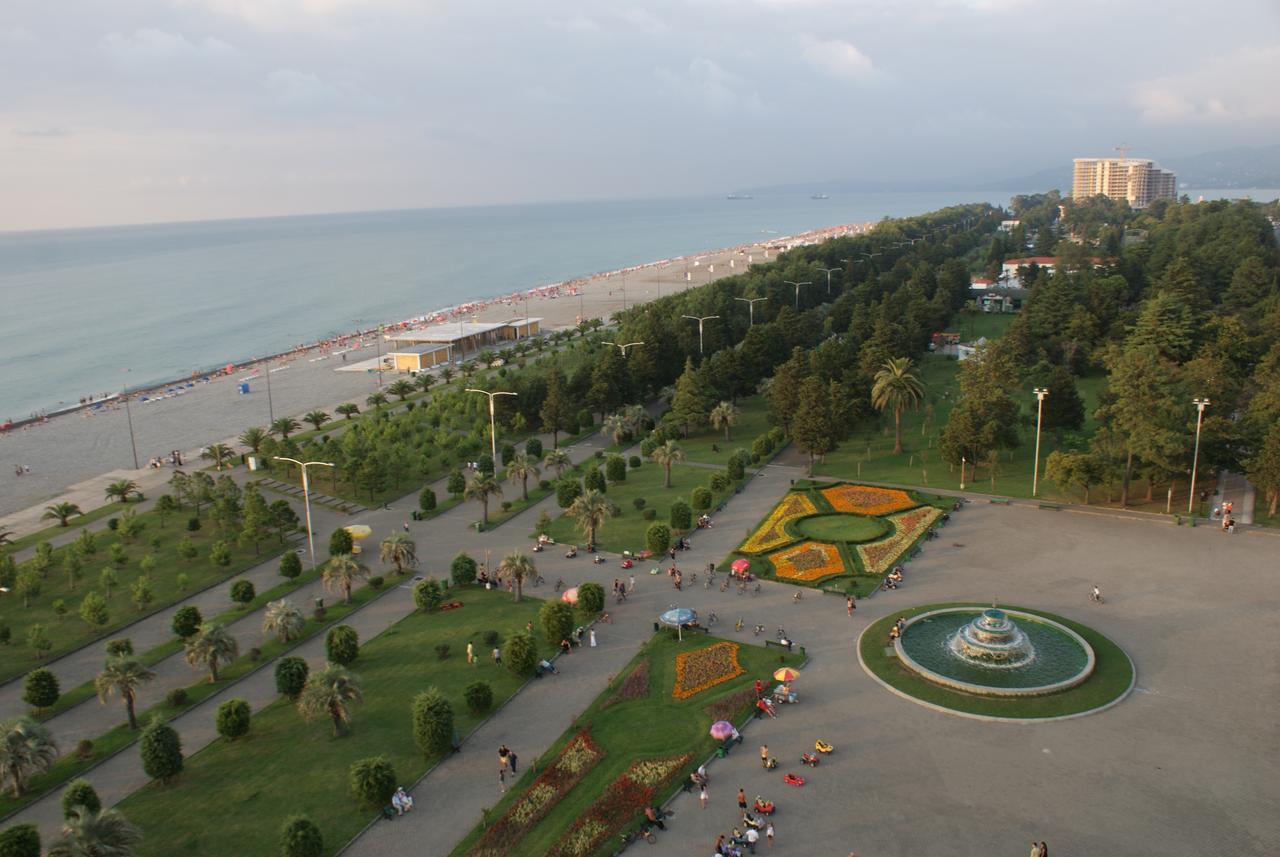 Merab House Batumi Exterior photo